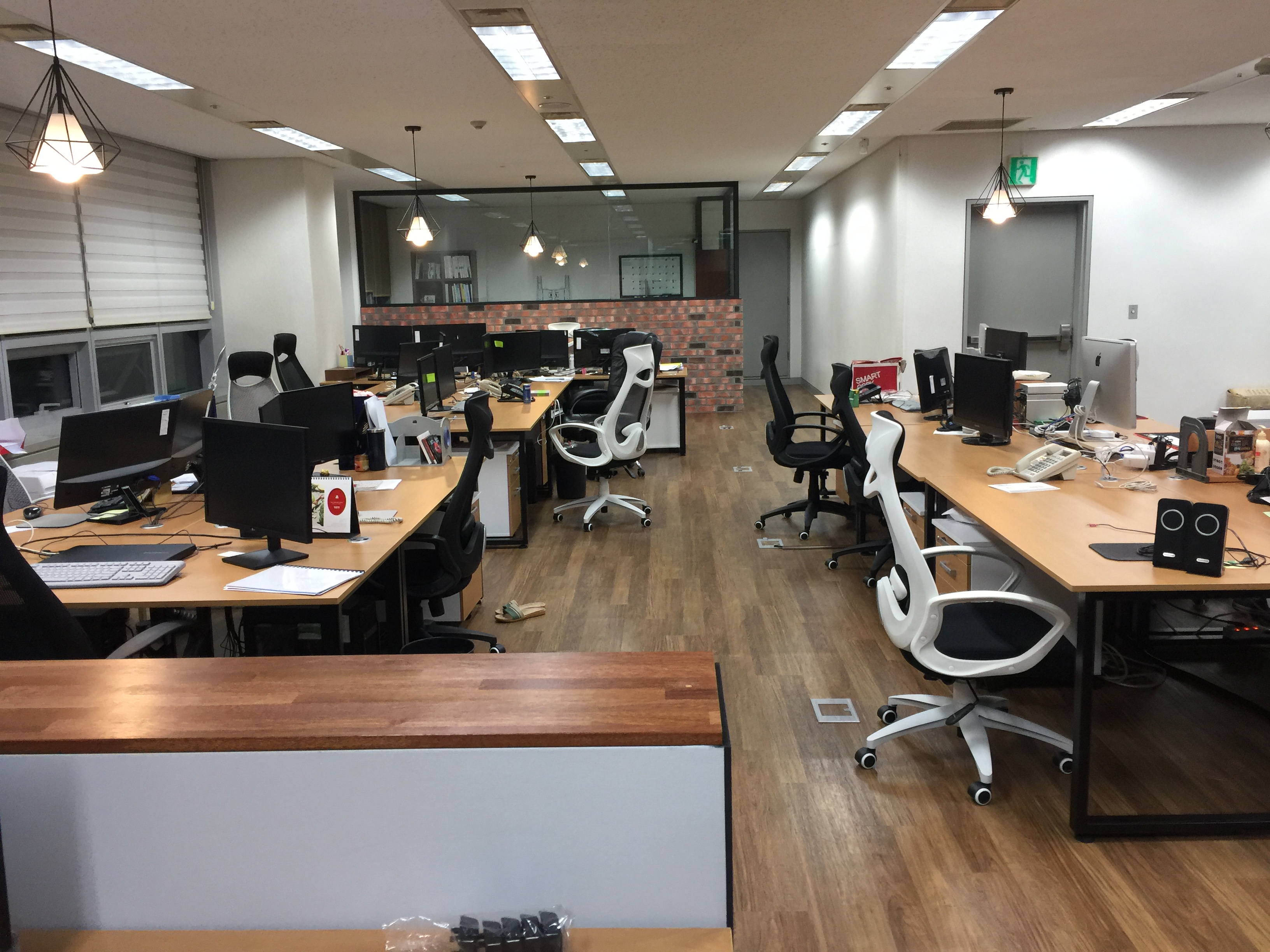 랜선정리 선정리 랜선고정 사무실랜공사 사무실랜작업