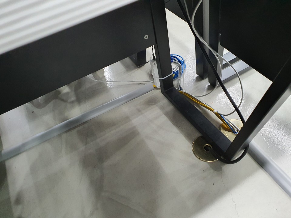 마포구 동교동 랜공사 및 허브교체작업